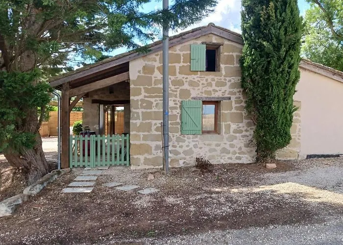 A La Campagne Avec Piscine